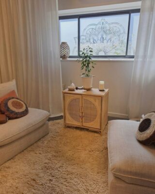 Stillpoint Jindabyne is a community space for yoga, meditation, counselling and holistic therapies, set within the stunning Snowy Mountains of NSW.